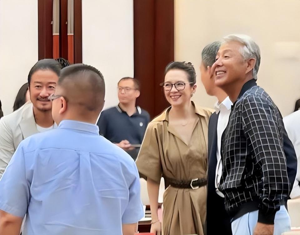 央视镜头下，各位大明星颜值太能抗打，章子怡最惊艳，陈道明最意外