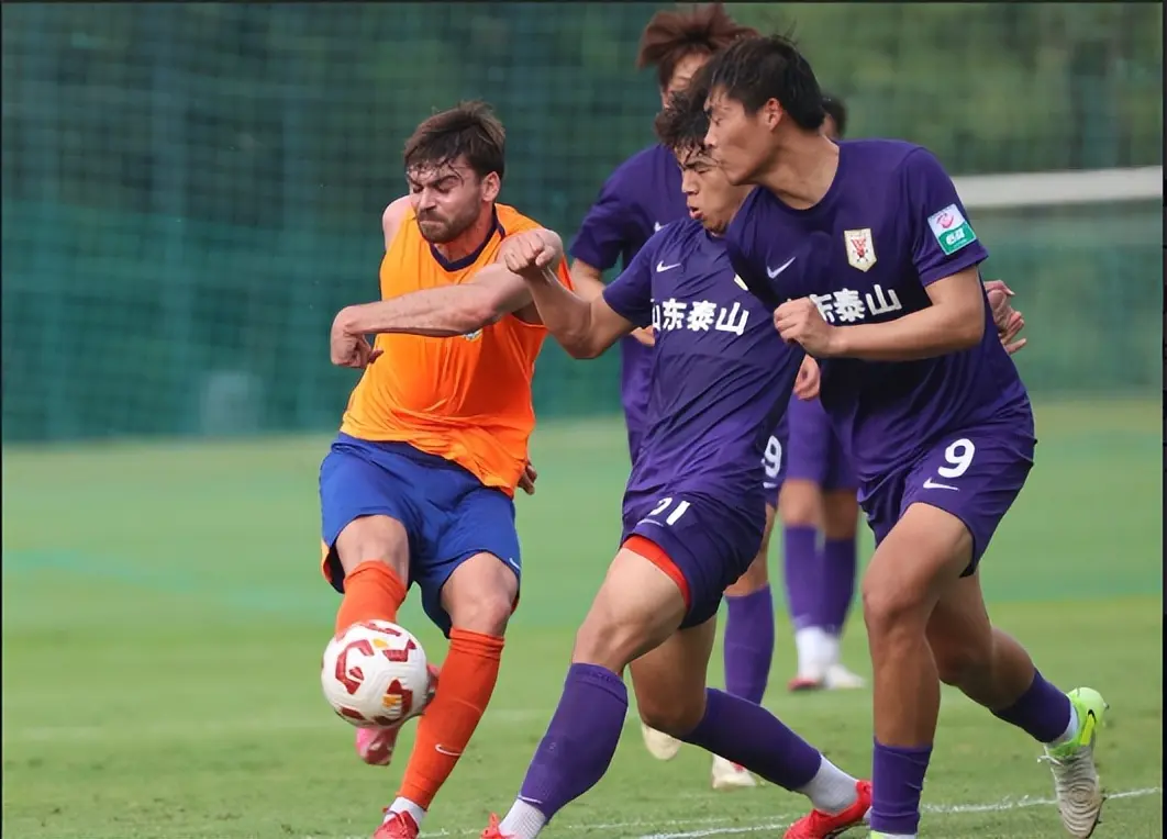 19点55分！山东泰山官宣喜迎5比2大胜，克雷桑2球，2大新星进球