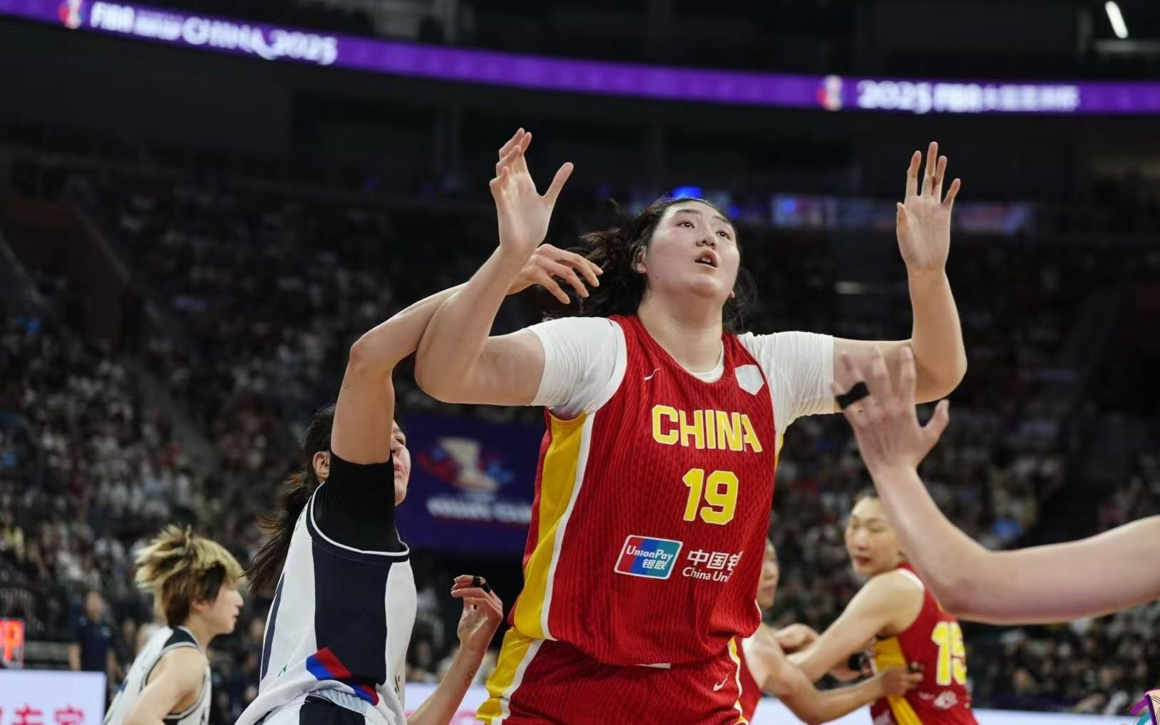 女篮亚洲杯中国队战胜韩国队，取得两连胜
