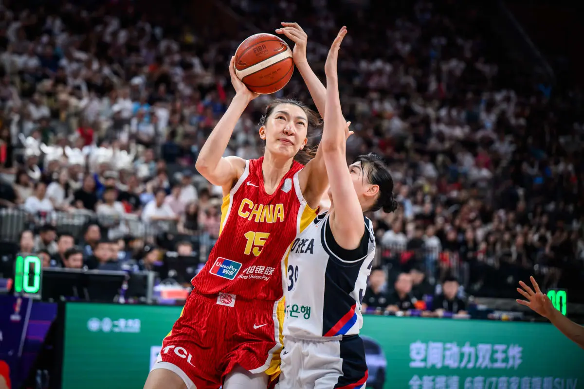 中国女篮轻取韩国！赛后数据一清二楚，不是韩旭，最大功臣是她！