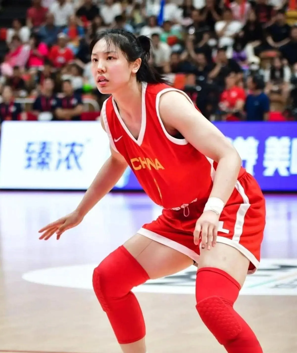 两连胜！中国女篮91-69韩国，不是张子宇，女篮赢球最大功臣是她