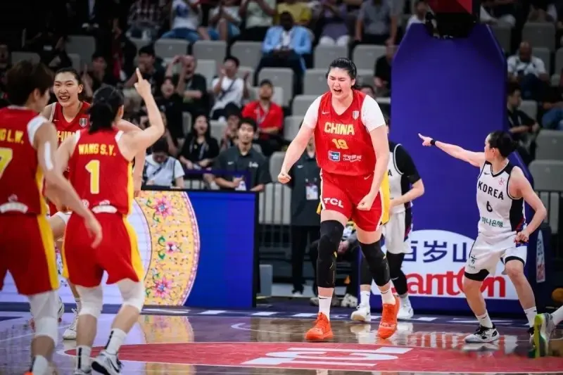 大胜韩国三爆点太关键！双塔撕碎防守，王思雨一人盘活局势！