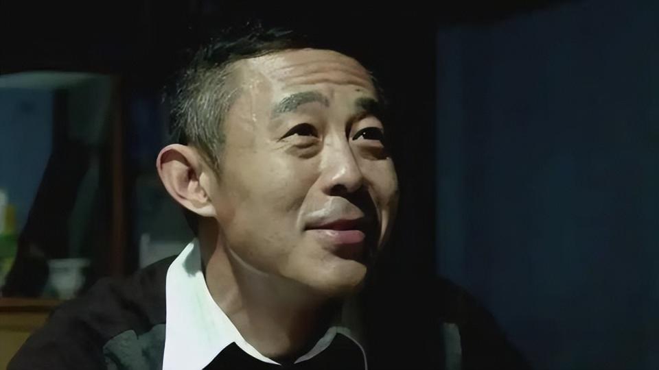 风水轮流转，12年前被侯勇抛弃的糟糠之妻，成了他高攀不起的存在