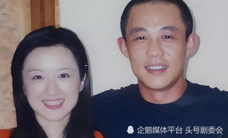 风水轮流转，12年前被侯勇抛弃的糟糠之妻，成了他高攀不起的存在