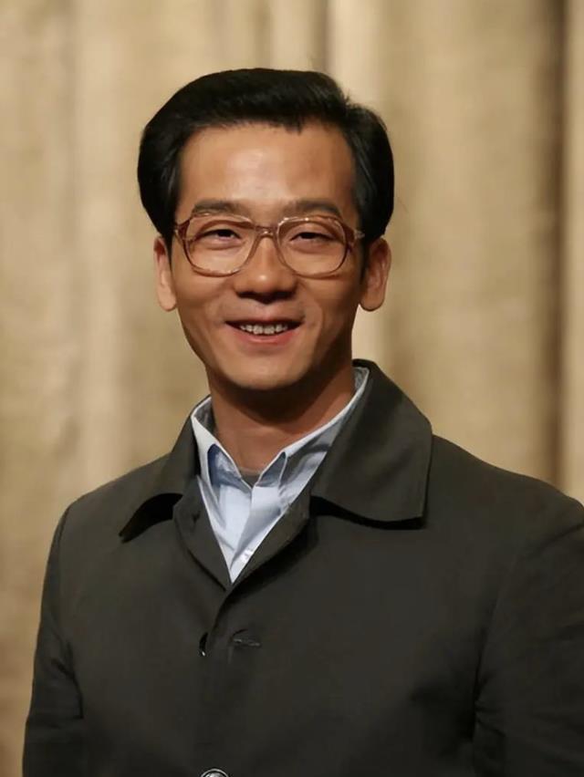 拿影帝没被记住，凭借一个“邋遢”角色翻红，陈思诚再度让人惊艳