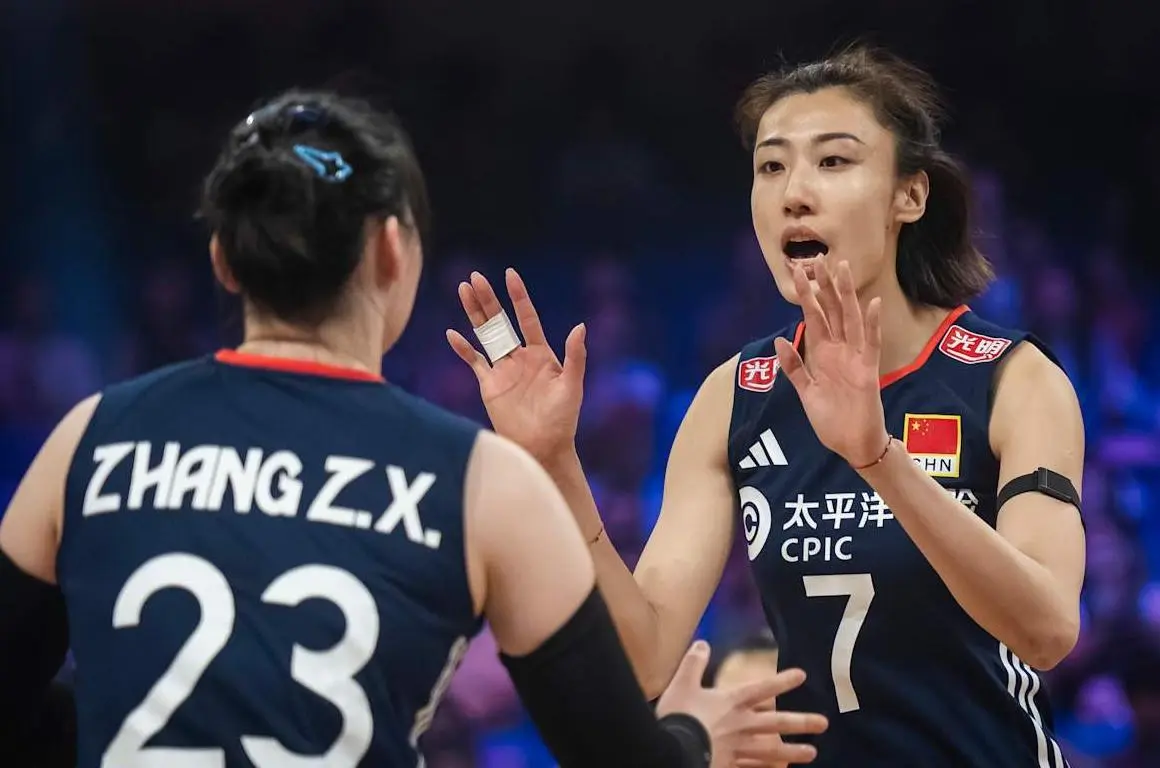 张籽萱被建议减脂！和副攻配合待提高，横空出世打破女排人员桎梏