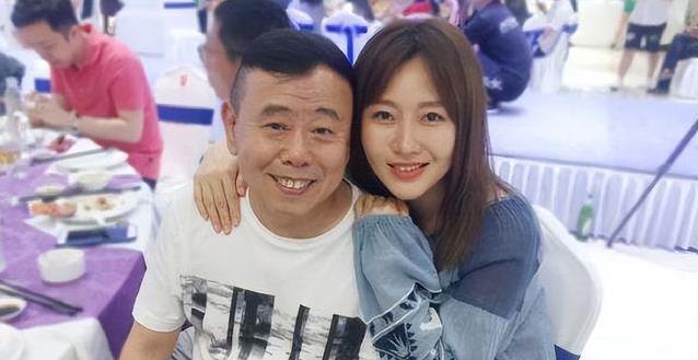 潘阳嫁富豪生子后，住娘家不离父母，背后真相太暖心？