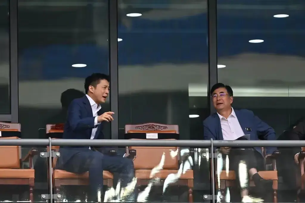 国足赢球仅1天！曝久尔杰维奇离开，去向揭晓，足协启动选帅工作