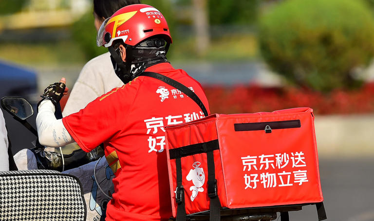 京东宣布全职骑手破15万人，投入20亿发福利，90天跑够3000单返购车款