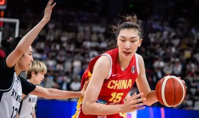 中国女篮大胜韩国队，听听媒体专家怎么说，苏群点评一针见血