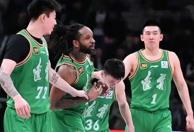 12点36分！正式确定！辽篮与外援达成签约意向，他是杨鸣重要拼图
