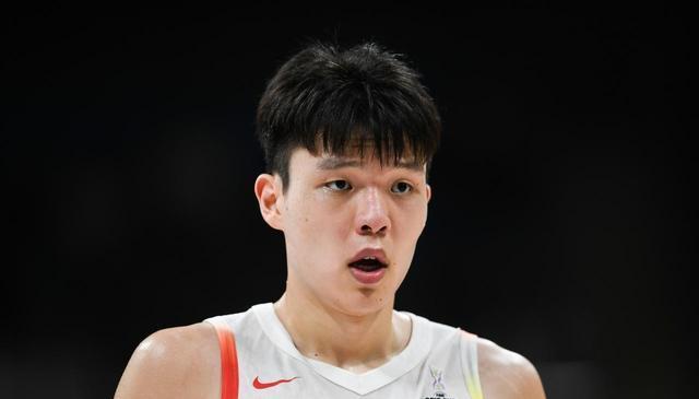 开拓者险胜鹈鹕！杨瀚森得到15分，赛后收获三个好消息