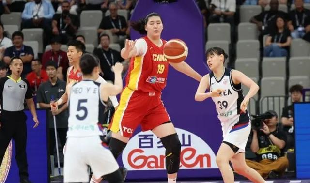 中国女篮大胜韩国队，听听媒体专家怎么说，苏群点评一针见血