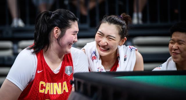 中国女篮大胜韩国！一夜创四大不可思议，一人表现超张子宇杨舒予