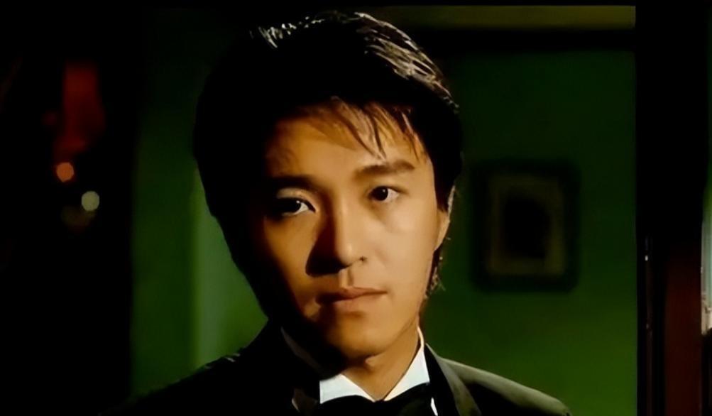 周星驰周杰伦维港并肩，唤醒两代人的青春记忆