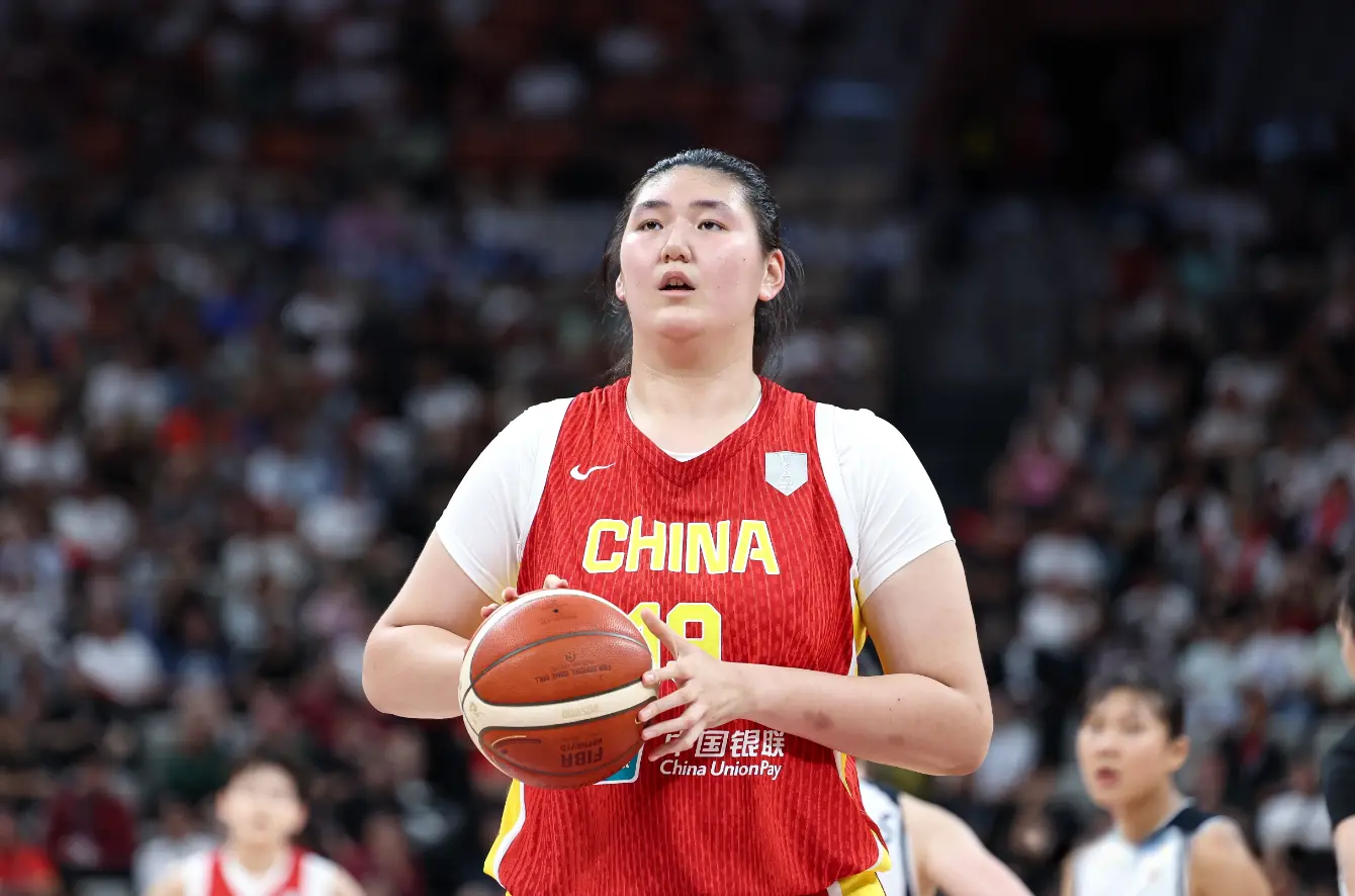小组第一晋级四强 韩旭10+5张子宇12+4 中国女篮轻取新西兰三战全胜
