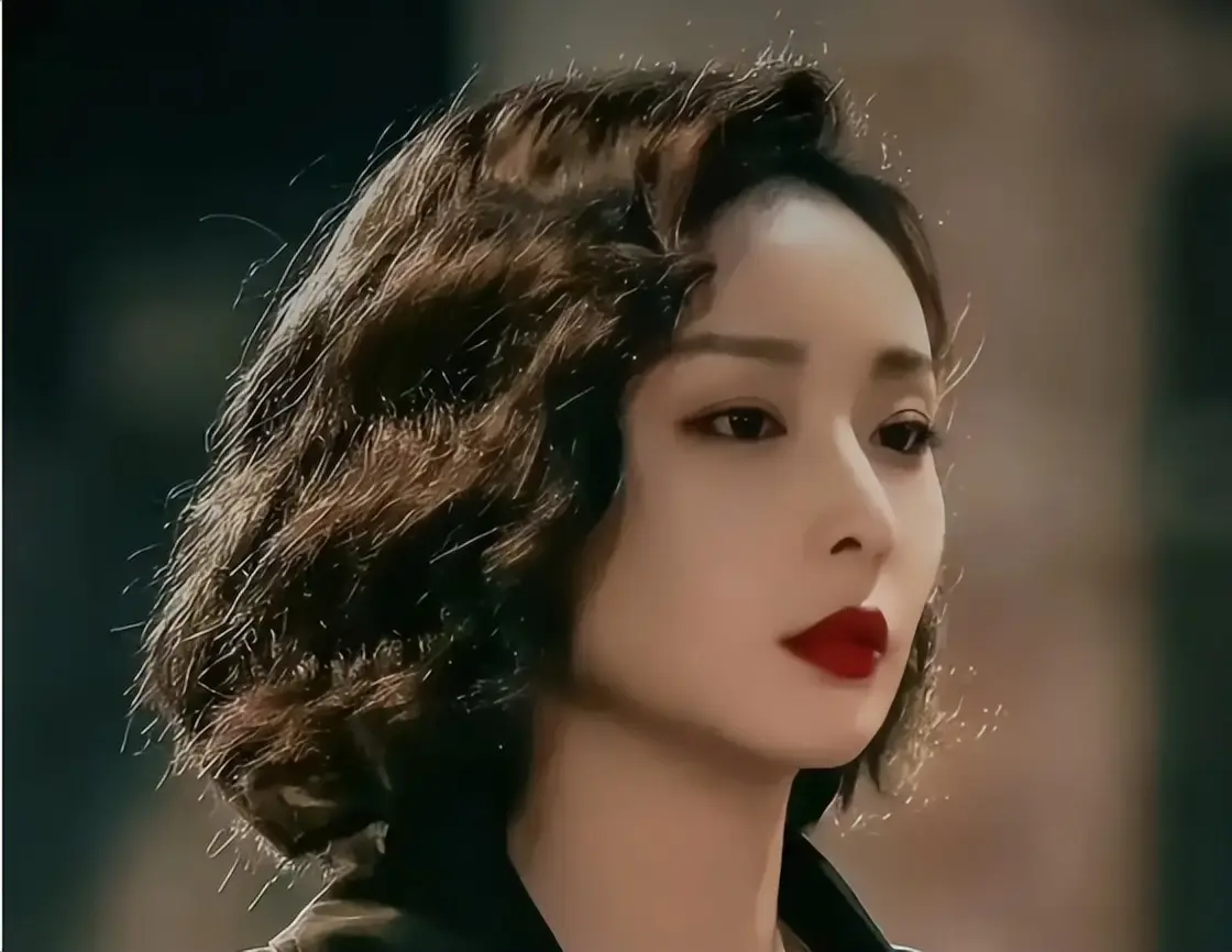 家境优渥却勇闯演艺圈跑龙套，凭《狂飙》大爆，今担当女主剧来袭