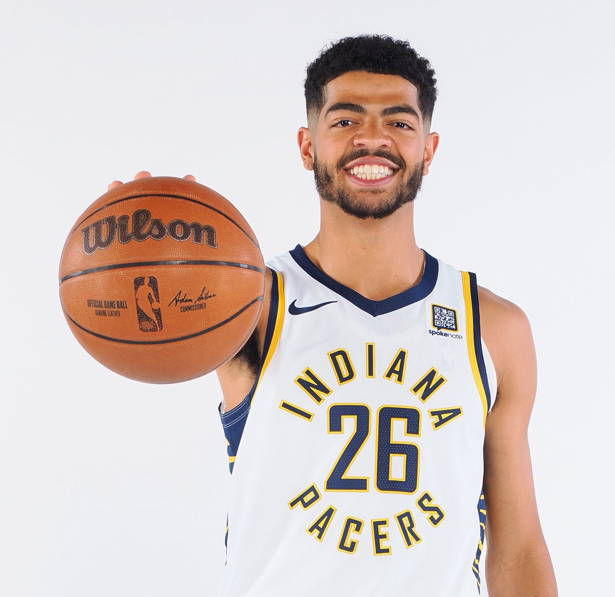 24岁生日快乐！NBA官方晒照为本-谢泼德庆生