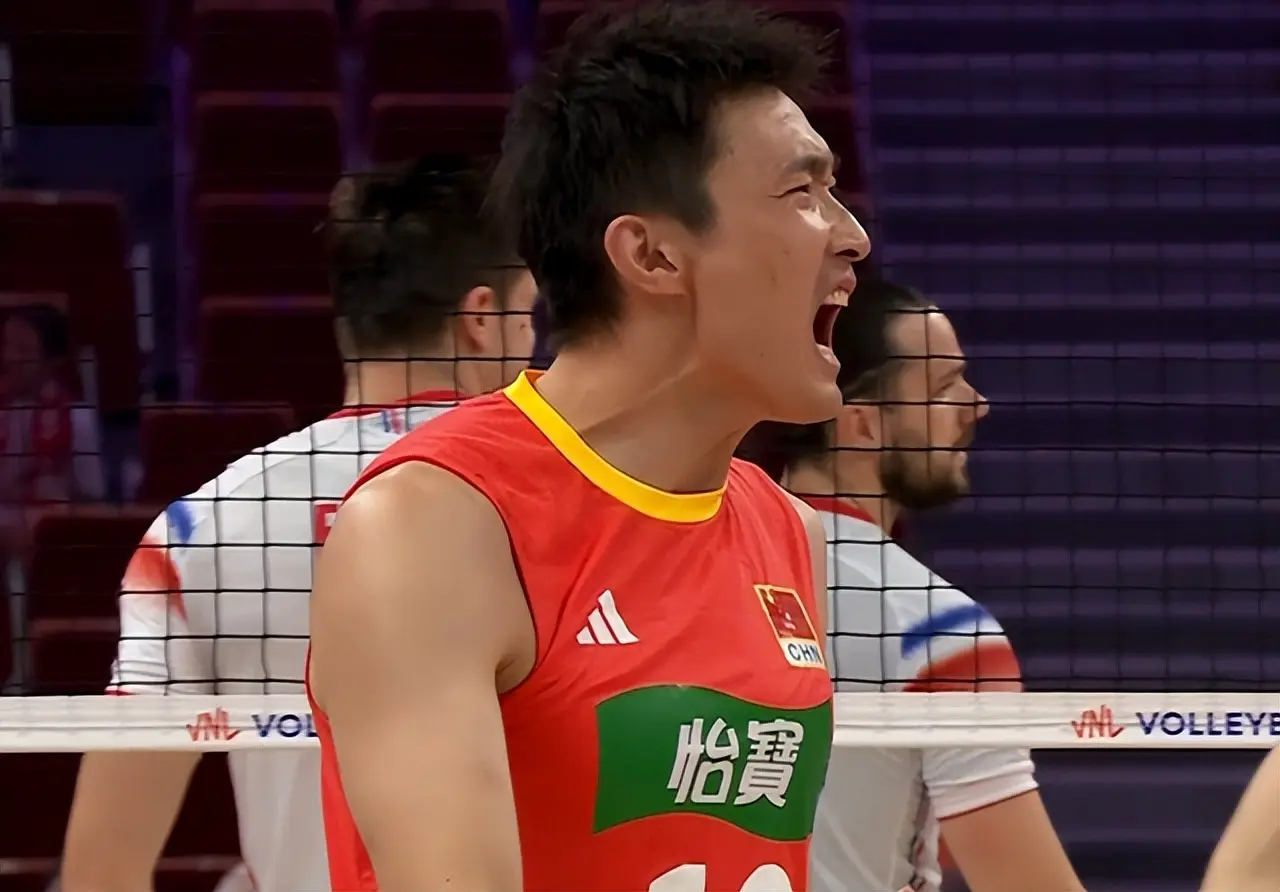 1-3世界第二！中国男排无缘爆冷：先赢一局后连丢三局，惨遭6连败