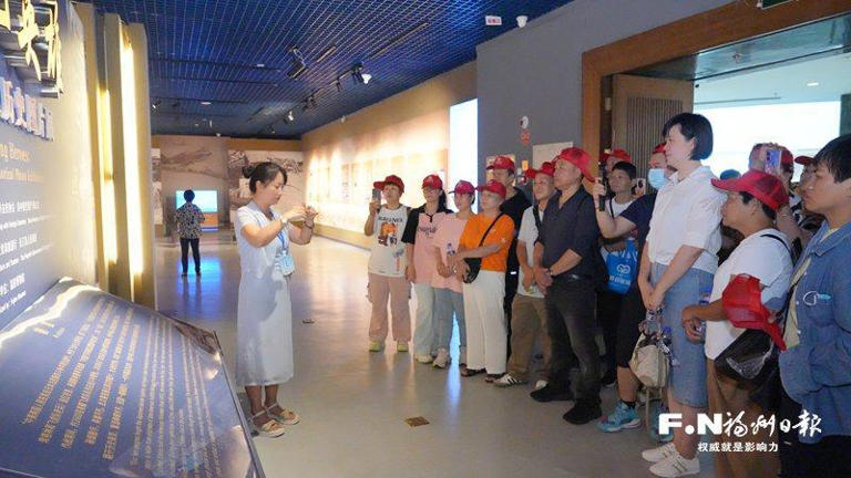 手语传情！听障人士“畅游”福建博物院