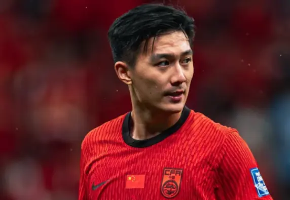 一场1：0验出两大国脚真成色 可堪大任 日后可成国足两大中流砥柱