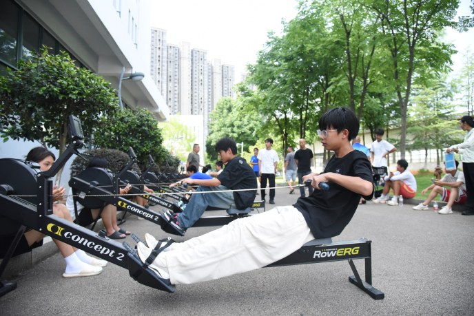 抚州市第七届运动会赛艇比赛激情开赛