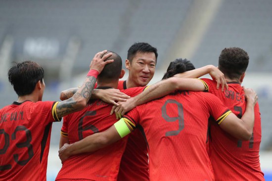 东亚杯｜综合：中国男足1:0战胜中国香港队 日本队卫冕
