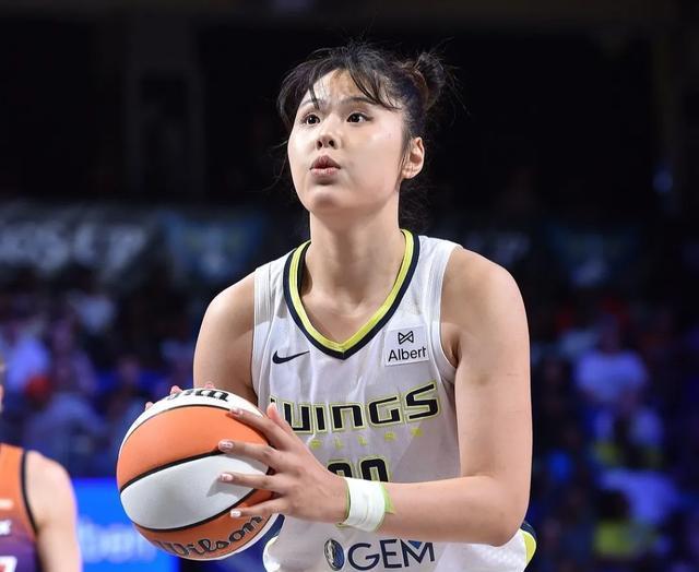 李月汝10+8，正负值+11全队最高，队友打铁，飞翼86-90不敌王牌！
