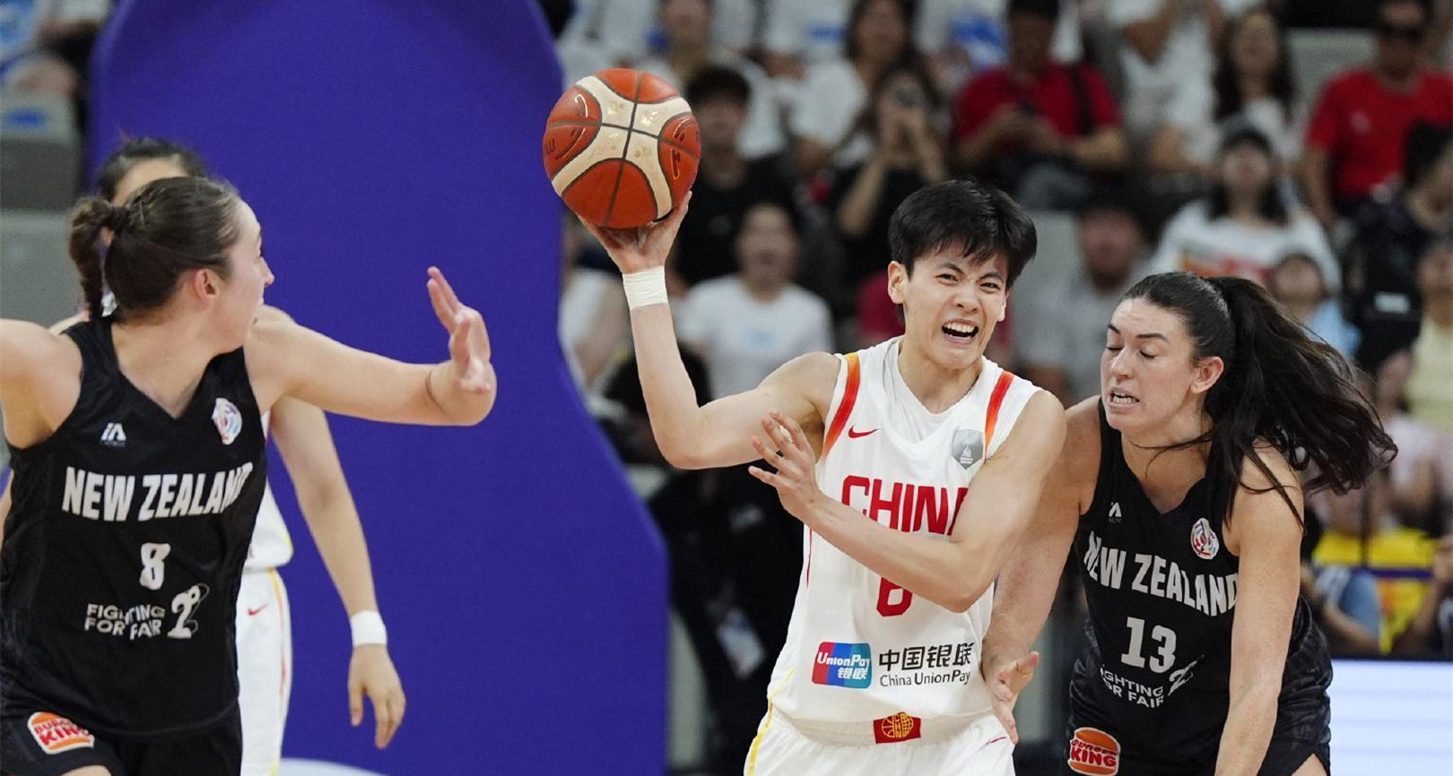 力压韩旭张子宇夺奖！中国女篮又一23岁王牌诞生：5大数据前三