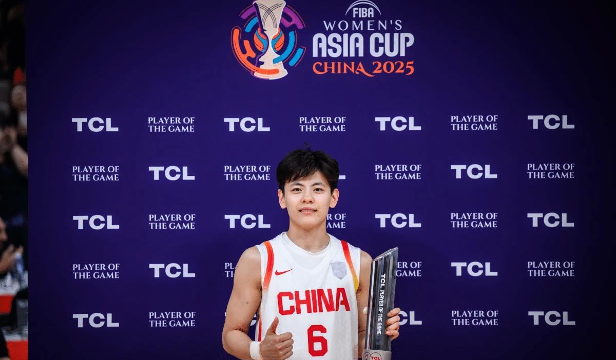 力压韩旭张子宇夺奖！中国女篮又一23岁王牌诞生：5大数据前三