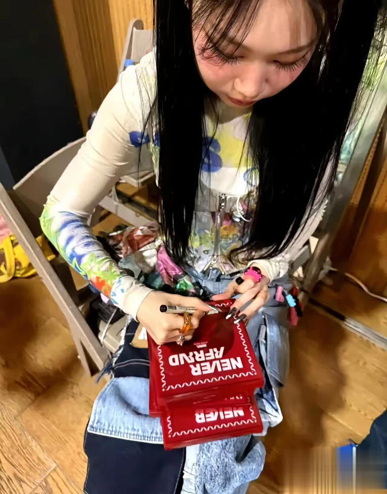 沈佳润专辑售卖遇冷，小沈阳回应家风传承