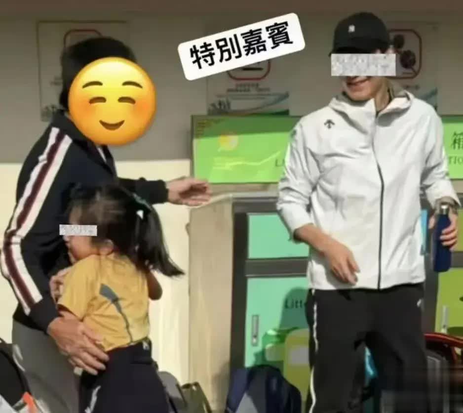 58岁黎明运动会秒变女儿奴
