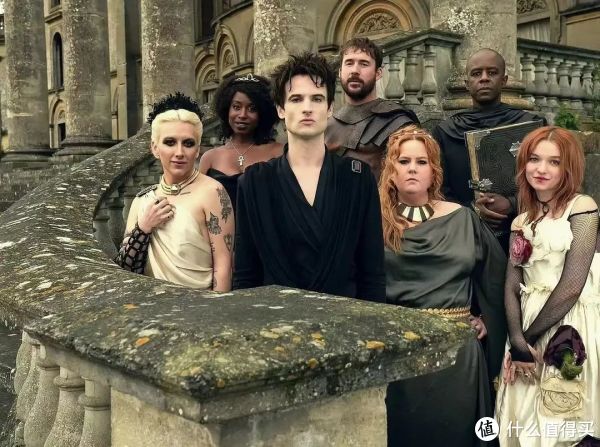 Netflix怒砸11亿，这剧拍得太猛了