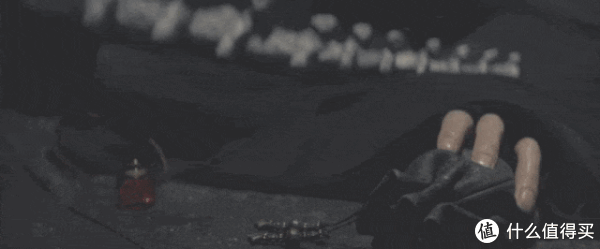 Netflix怒砸11亿，这剧拍得太猛了