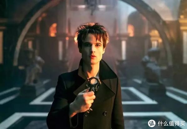 Netflix怒砸11亿，这剧拍得太猛了