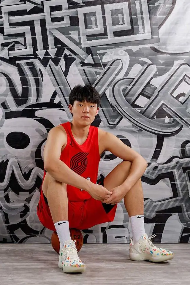 杨瀚森：在NBA打球节奏快过半场就扔，CBA则强调磨阵地+打战术