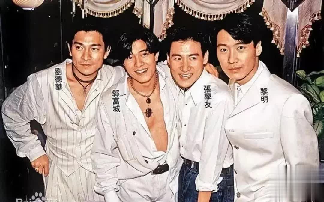 58岁黎明运动会秒变女儿奴