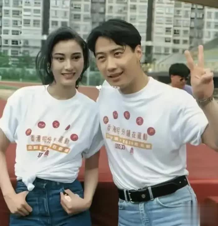 58岁黎明运动会秒变女儿奴