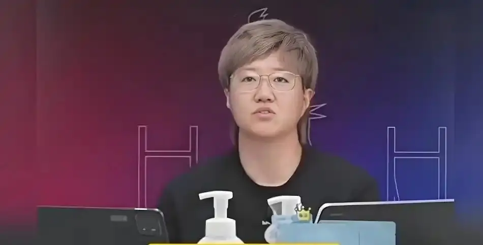 官媒点名！无缘奥运会，却瞧不上孙颖莎、樊振东的郭炎，该懂事了