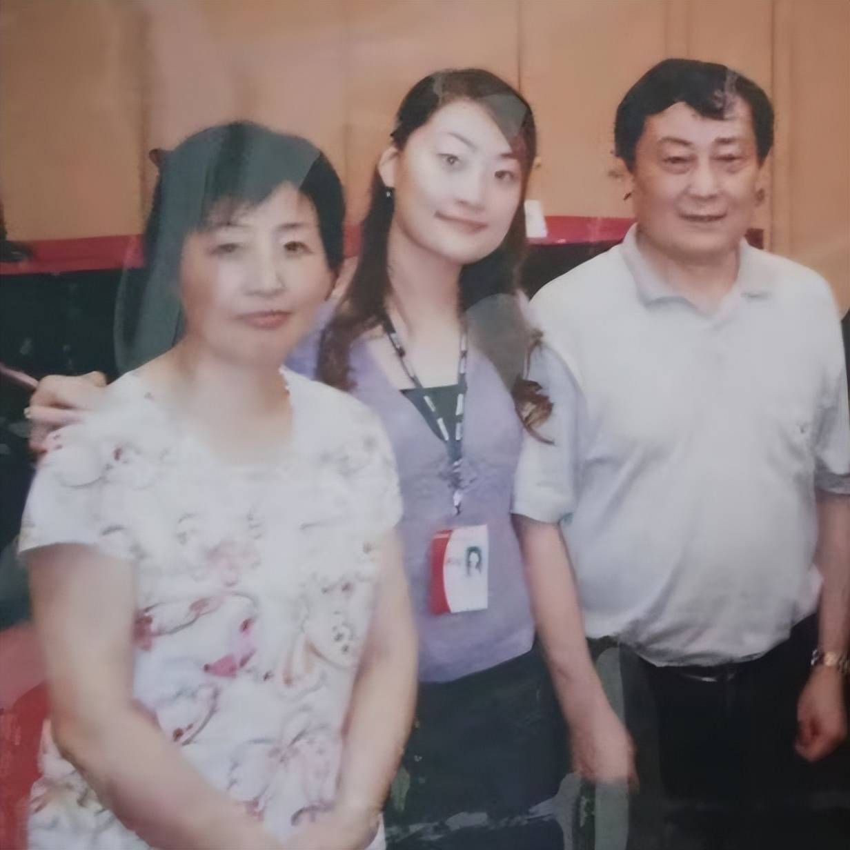 ���������߹������ܼң�˽��Ů����ʦ��300���Ų���ս��Ļ����