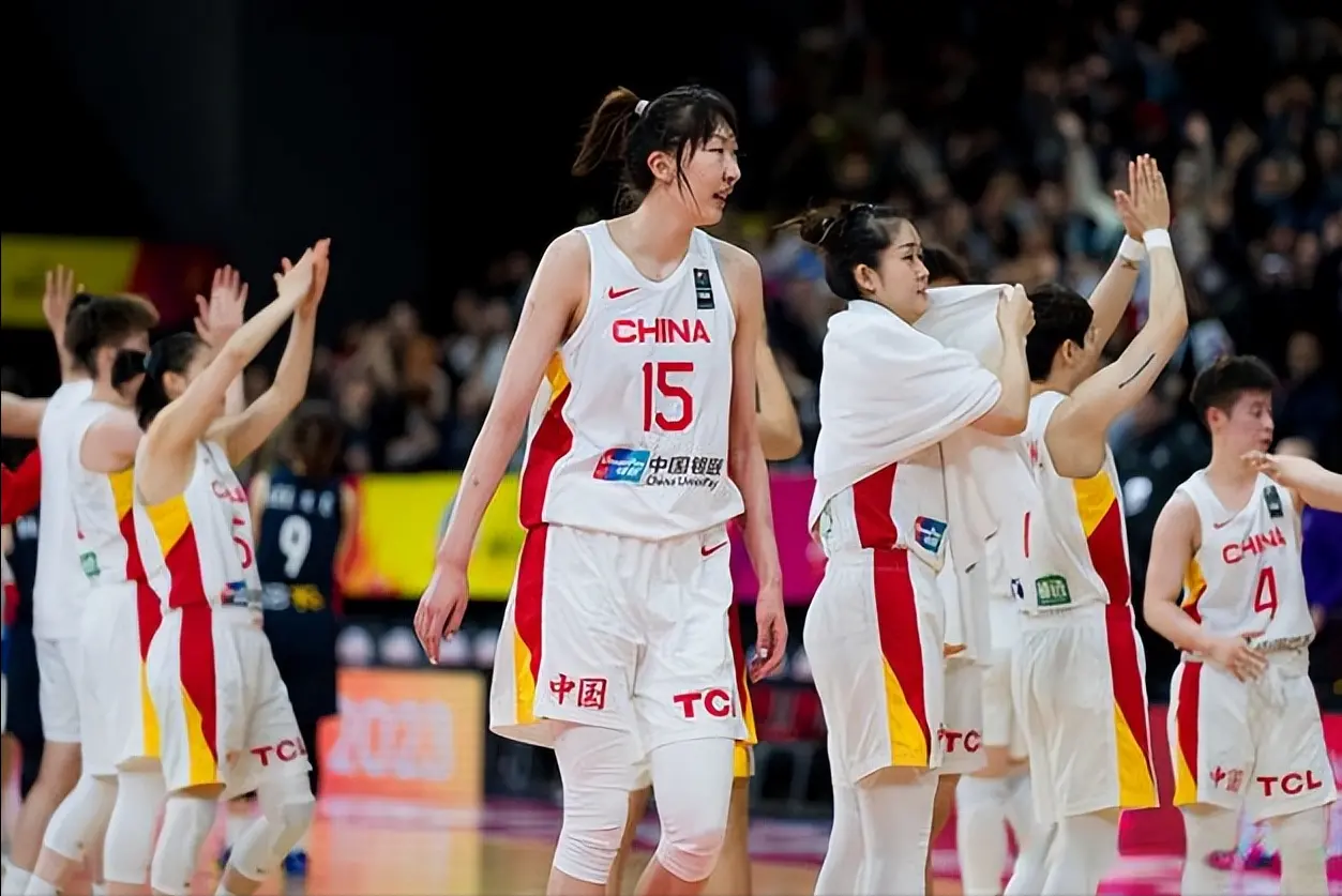 中国女篮三战狂胜107分，日女篮倒输5分，日本女篮一项威胁成变数