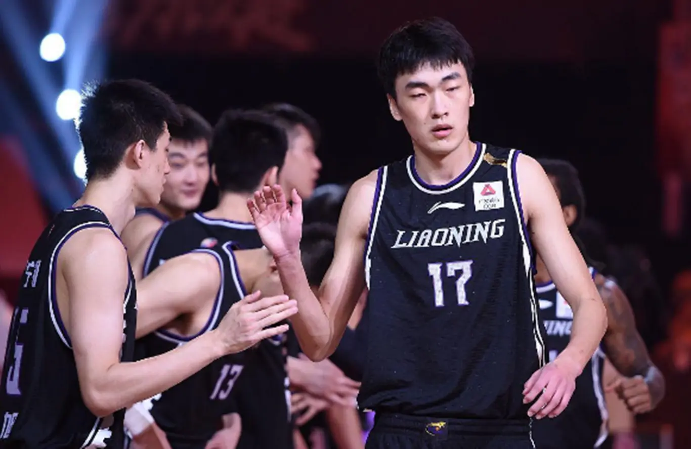 上午10点！辽宁篮球名宿黯然下课，与杨鸣有交集，或重返CBA执教