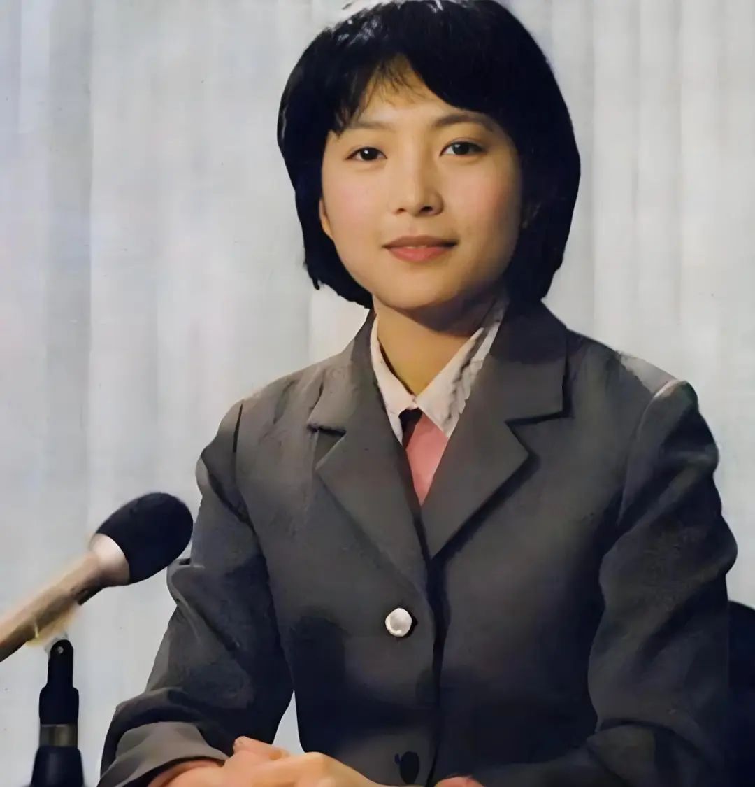 �µ�������40���Ů���¸��ع⣬���͵������ˣ�����Ϊ���׵Ľ���