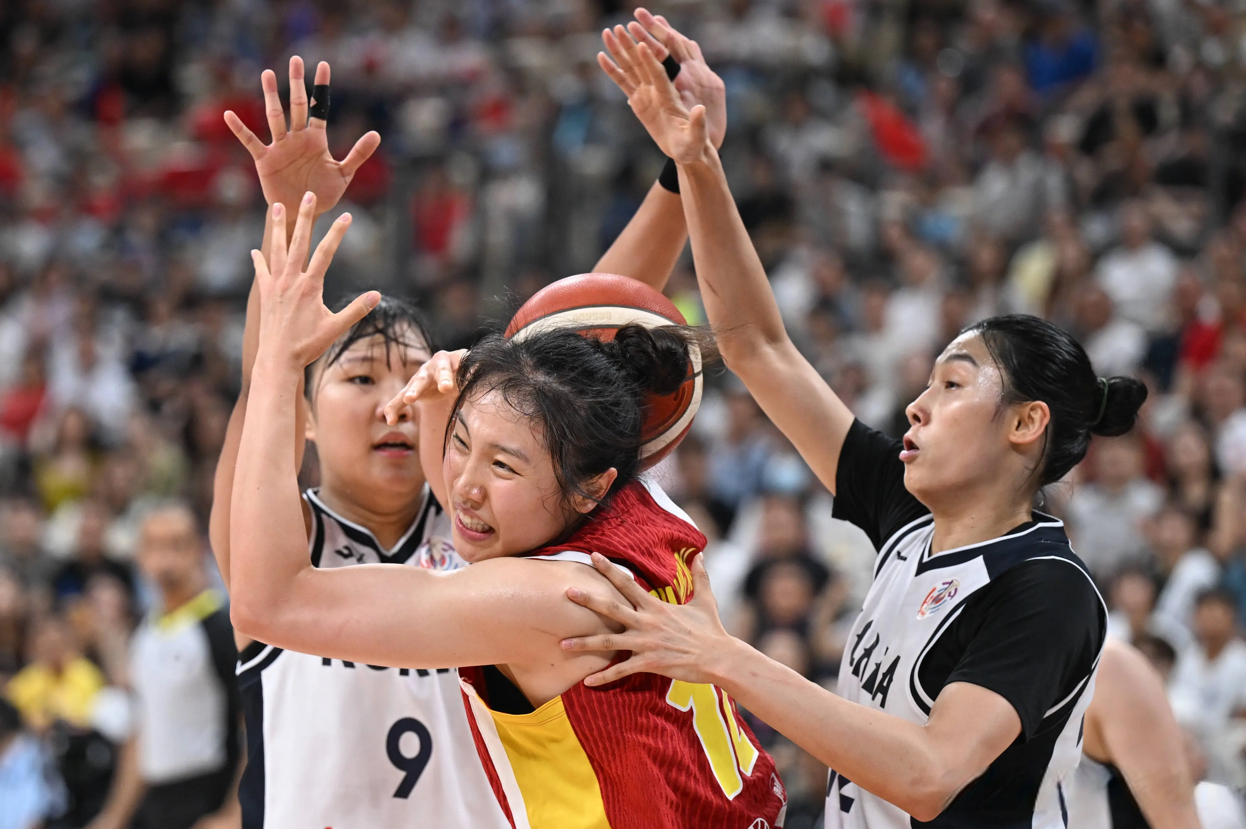 中国女篮三战狂胜107分，日女篮倒输5分，日本女篮一项威胁成变数