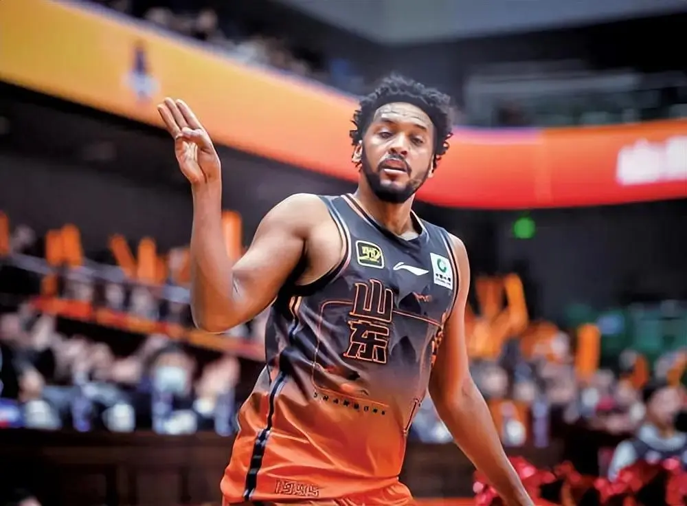 CBA三队考察昔日NBA球星，辽晋鲁三队抢人大战，杨鸣苦寻弗格替身
