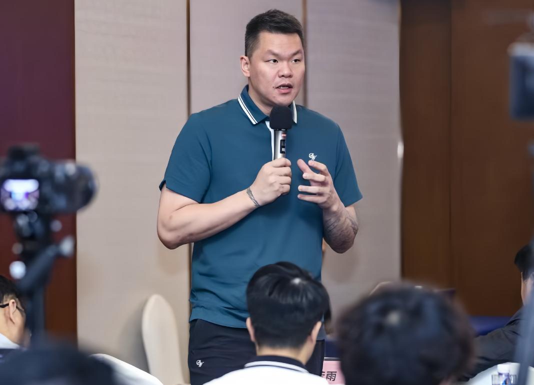 广东首笔引援来了？朱芳雨瞄准NBA级后卫，曾单场轰25+5