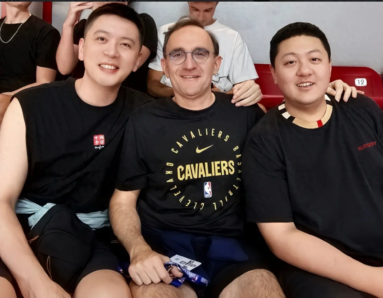 上午10点！辽宁篮球名宿黯然下课，与杨鸣有交集，或重返CBA执教