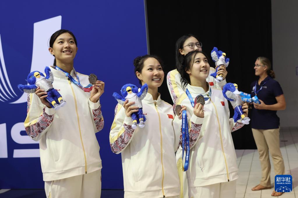大运会——游泳：中国队获得女子4X100米自由泳接力银牌