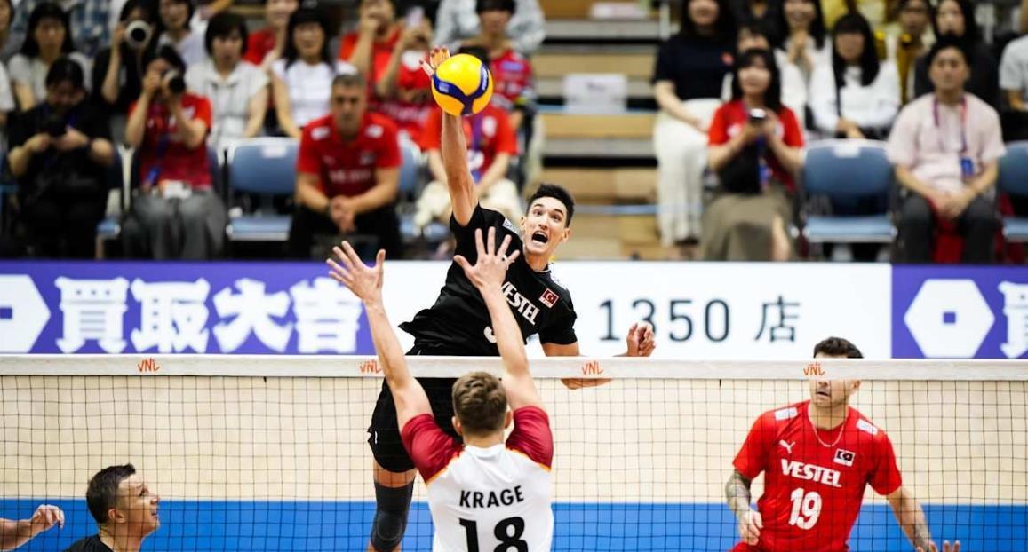 7月18日世联赛：中国队无缘前八，三队提前晋级总决赛