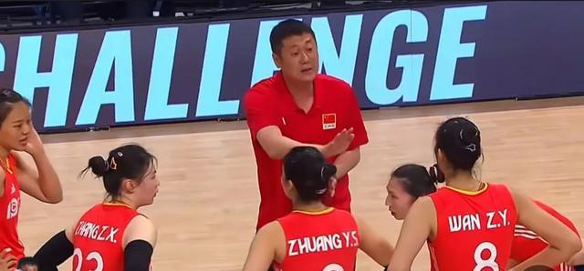 女排世锦赛各组晋级分析，中国女排小组赛战胜多米尼加稳进八强